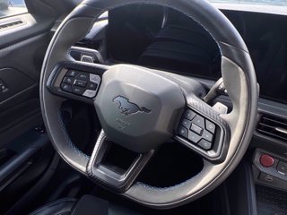 FORD Mustang Fastback 5.0 V8 Dark Horse 453cv auto