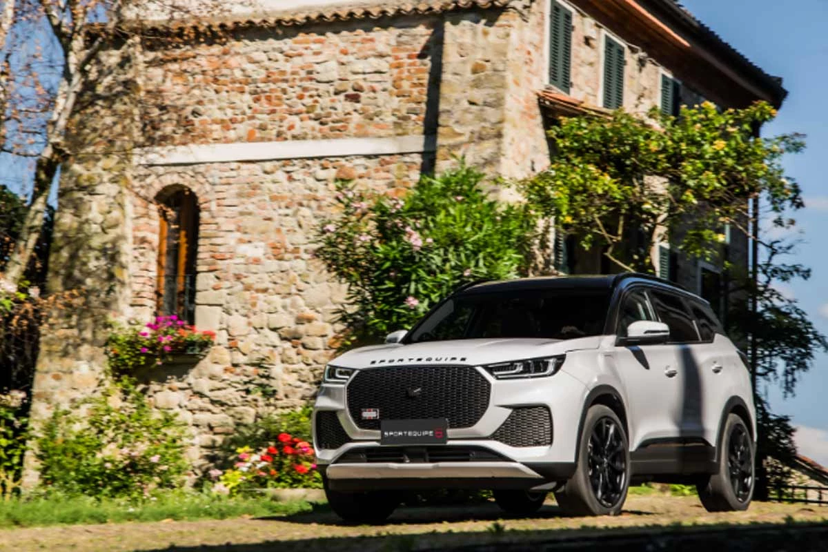 Sportequipe 6 Phev 1