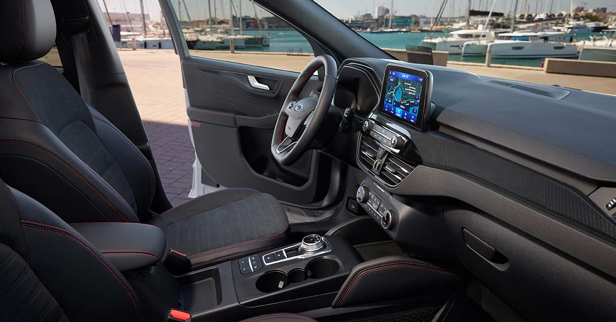 Ford Kuga Graphite Tech Edition 2023 Interni