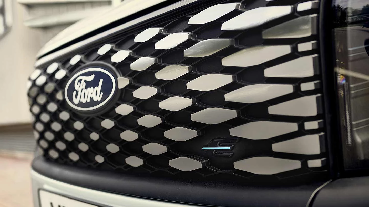 Tourneo Courier Ford Griglia Anteriore