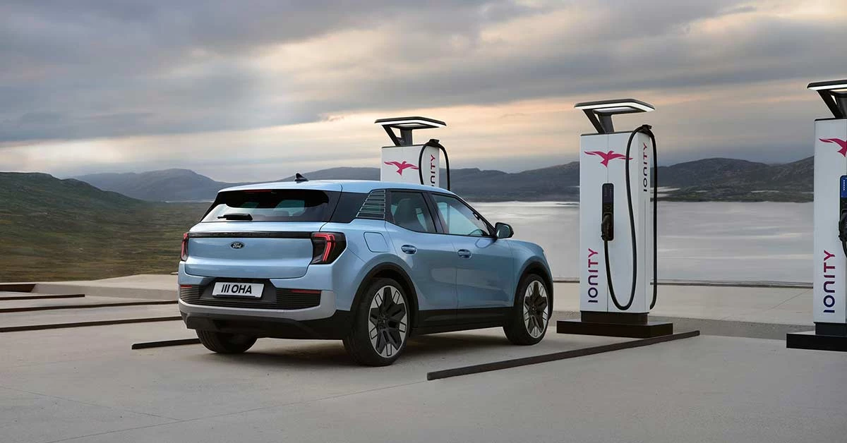 Ford Explorer Suv Elettrico Ricarica Ionity
